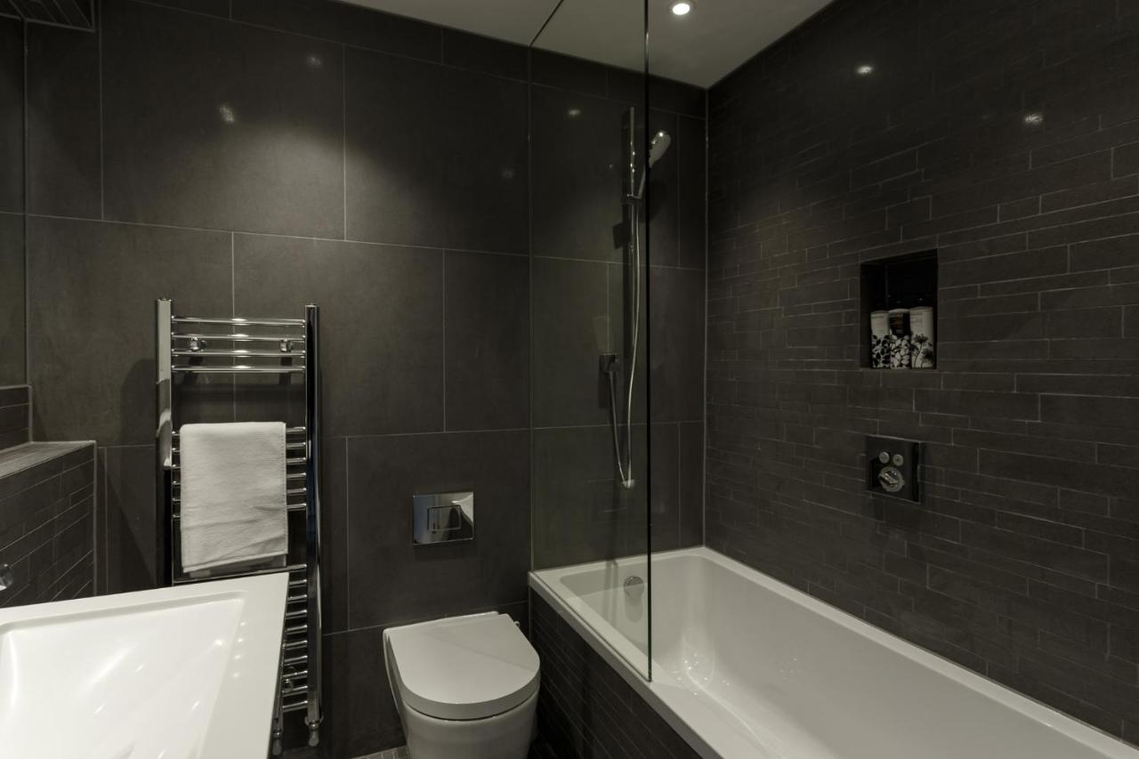 Apartment 2 Lyons House Суонидж Екстериор снимка
